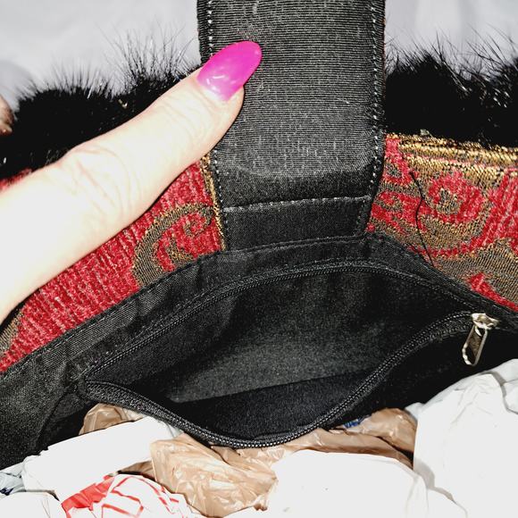 Boho Rich Red Gold Tapestry Hand Bag Rabbit Fur Pompom around top Snap closure - Picture 13 of 13